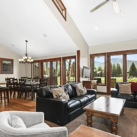 Fairway Village 2919 Townhouse